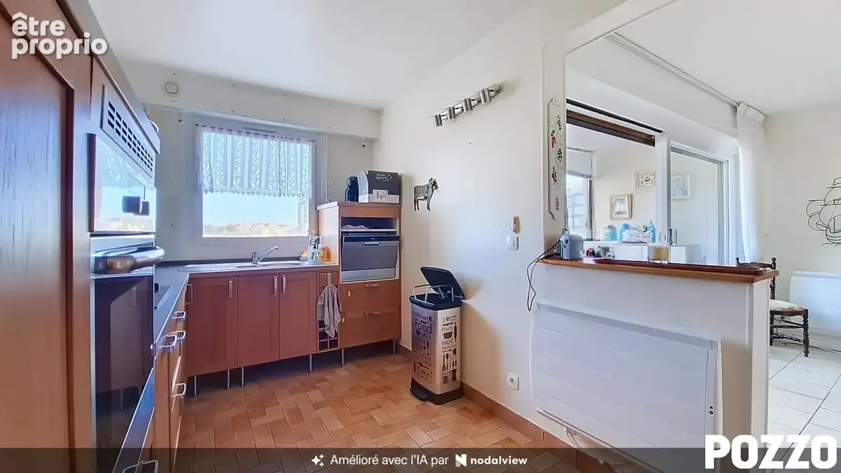 A Vendre  Appartement de 4pp 74m² Carrez 85 m² habt  à Courseulles Sur Mer  (14470) - photo 5