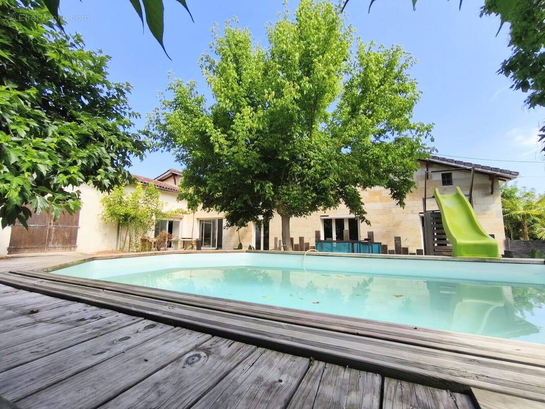 Maison à LUSSAC