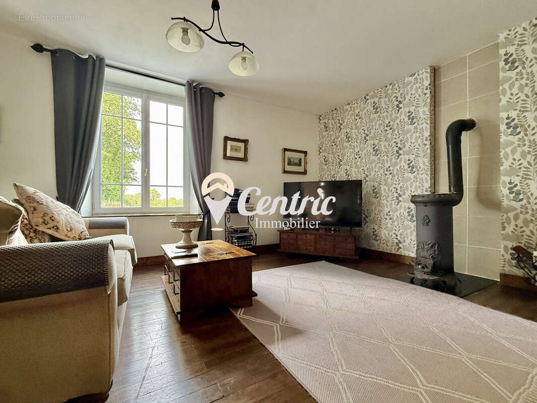 Maison à CLESSE