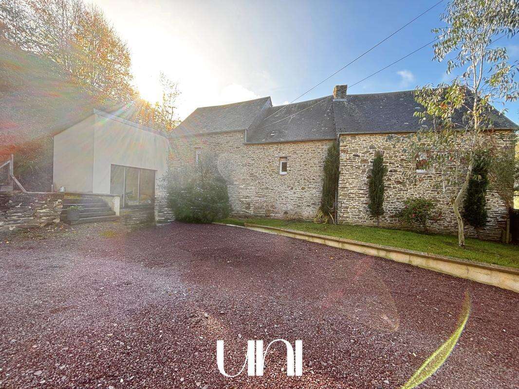 Maison à TROIS-MONTS