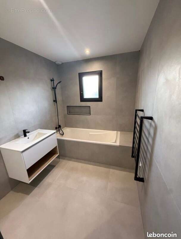 Maison à PAJAY