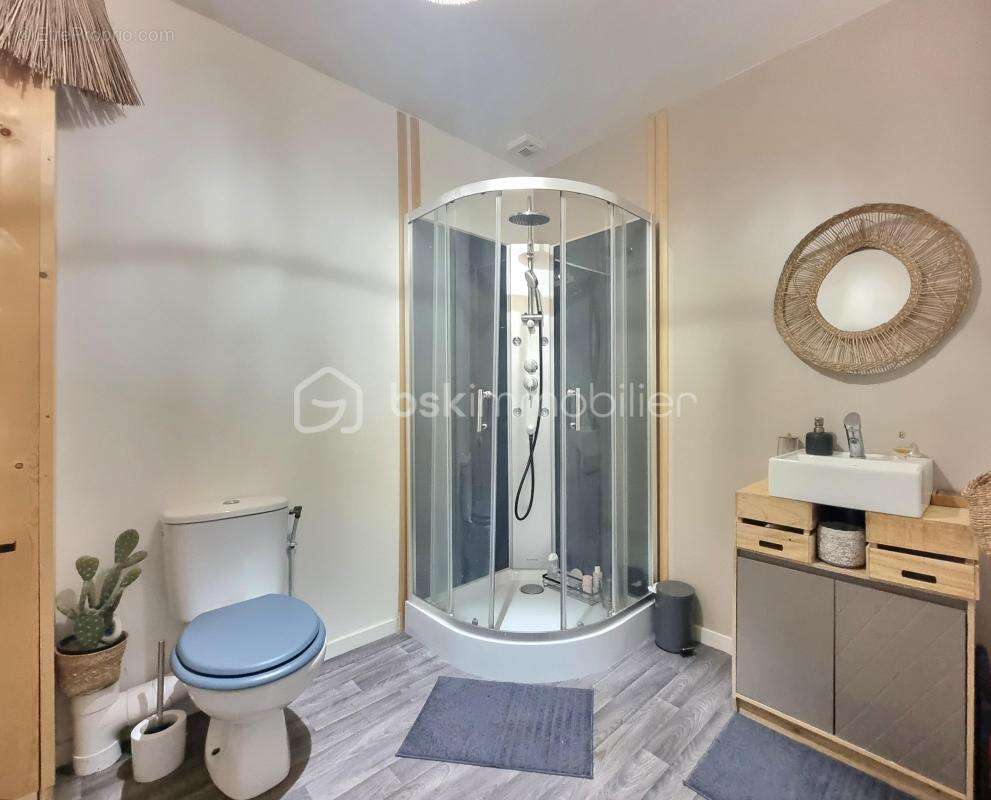 Maison à CHATENAY-SUR-SEINE