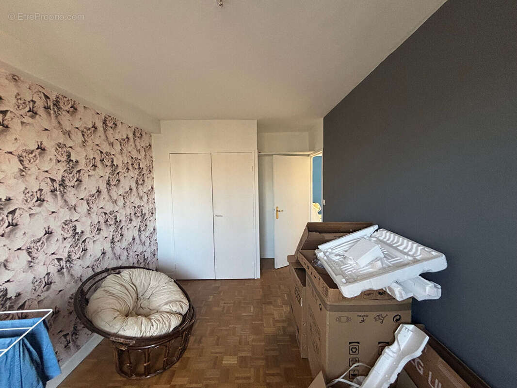 Luminosité, calme et volumes : Bel appartement familial de 82 m² ? Boulevard des Provinces - photo 7
