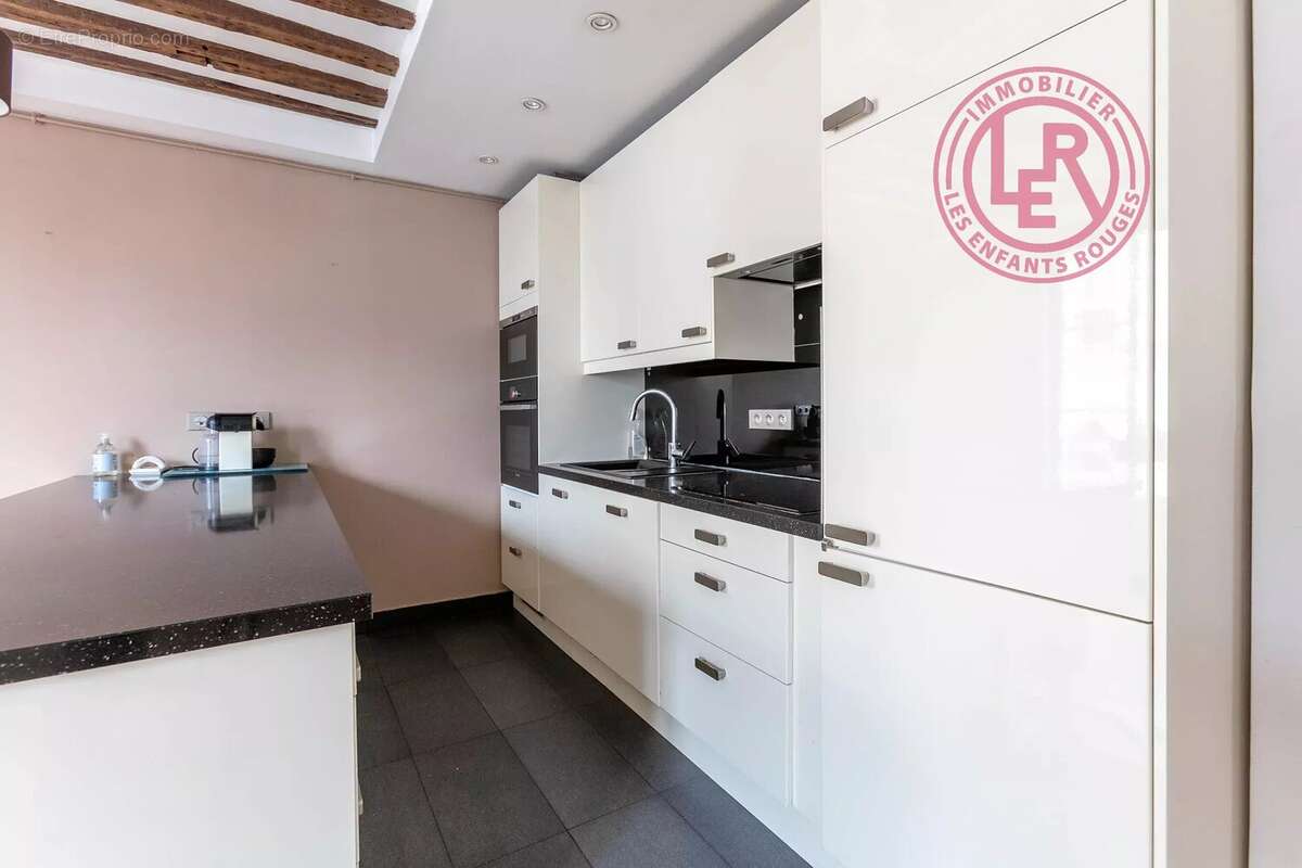 Appartement à PARIS-12E