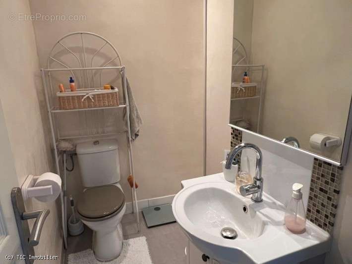 Maison à CELLEFROUIN