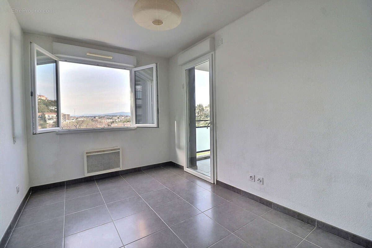 Appartement à SAINT-RAPHAEL