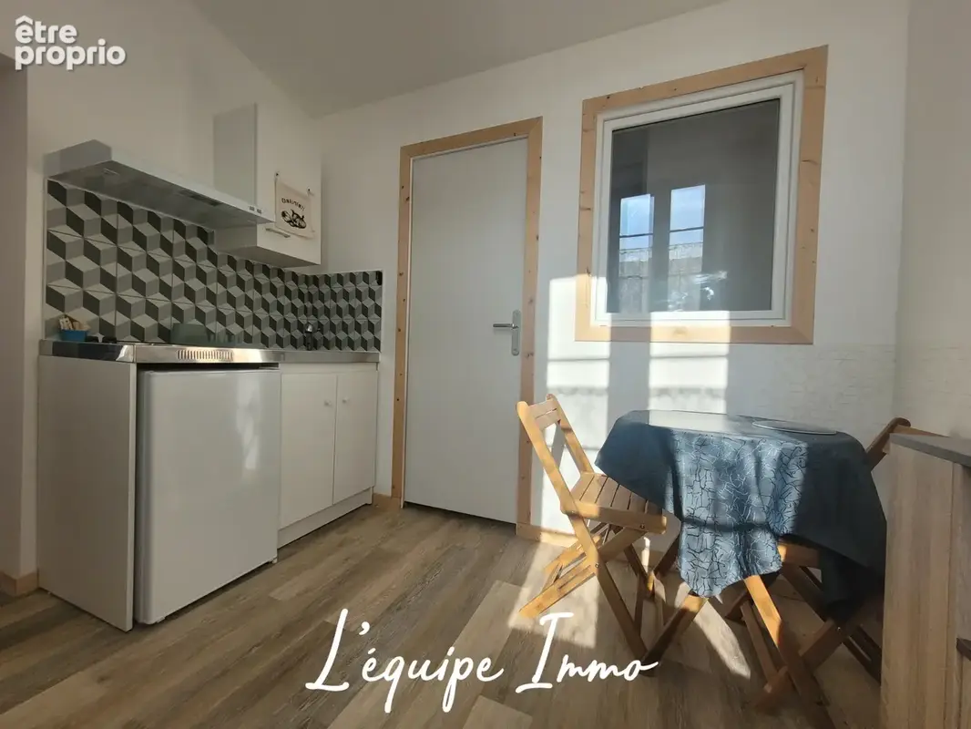 Maison de maître rénovée au cœur de Saramon comprenant  6 chambres avec jardin - photo 4