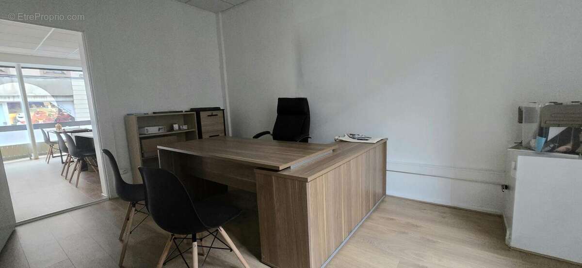 Locaux/Biens immobiliers - photo 4