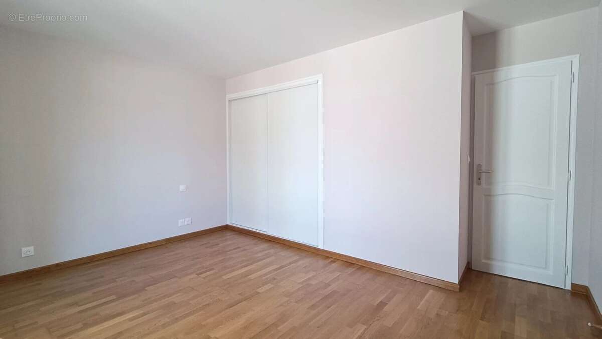 Maison à NEUVILLE-DE-POITOU