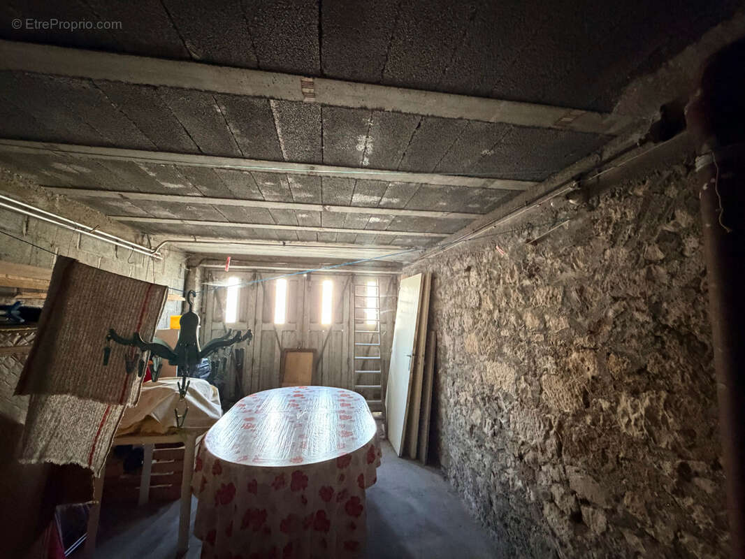 Maison de bourg avec terrasse - photo 10