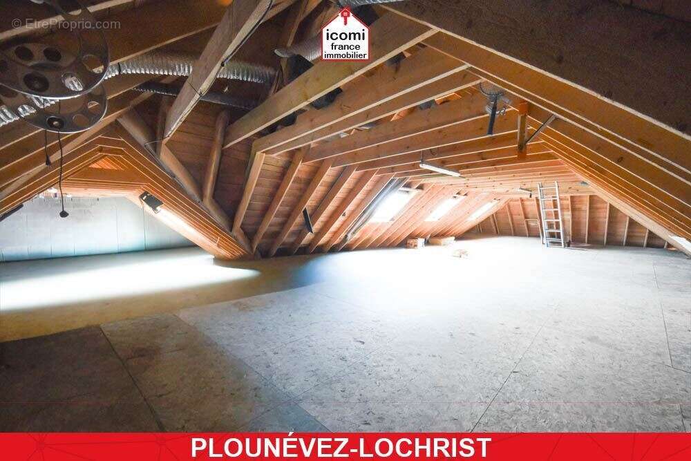 Maison à PLOUNEVEZ-LOCHRIST