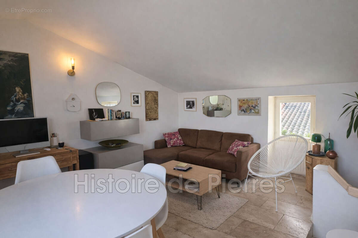 Maison à LA GARDE-FREINET