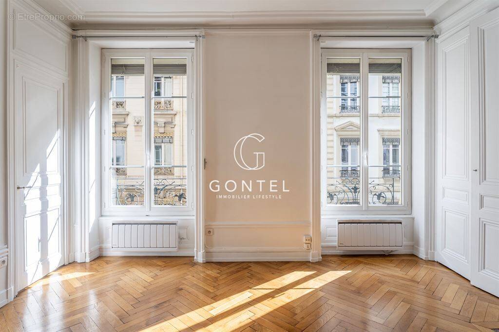 Appartement à LYON-6E