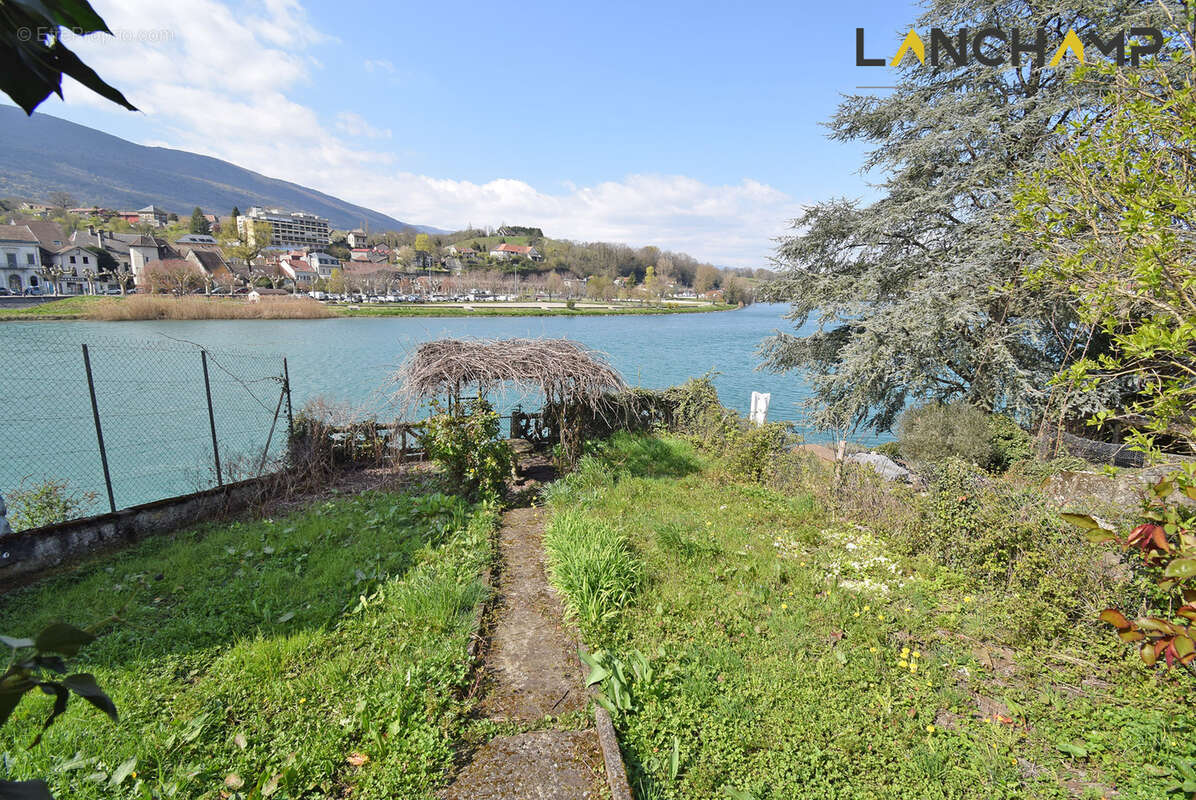 Appartement à SEYSSEL