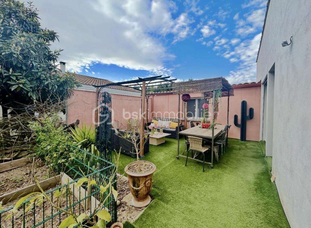 Maison 73 m² à Montblanc  - photo 2