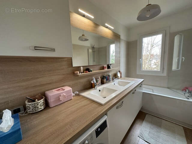 Appartement à BURES-SUR-YVETTE