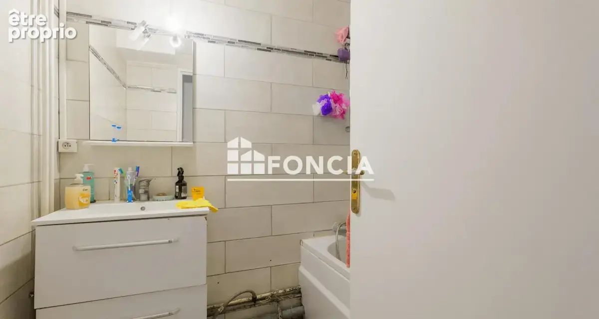 Appartement F4 de 83 m² avec véranda, parking et cave – Boissy-Saint-Léger - photo 12