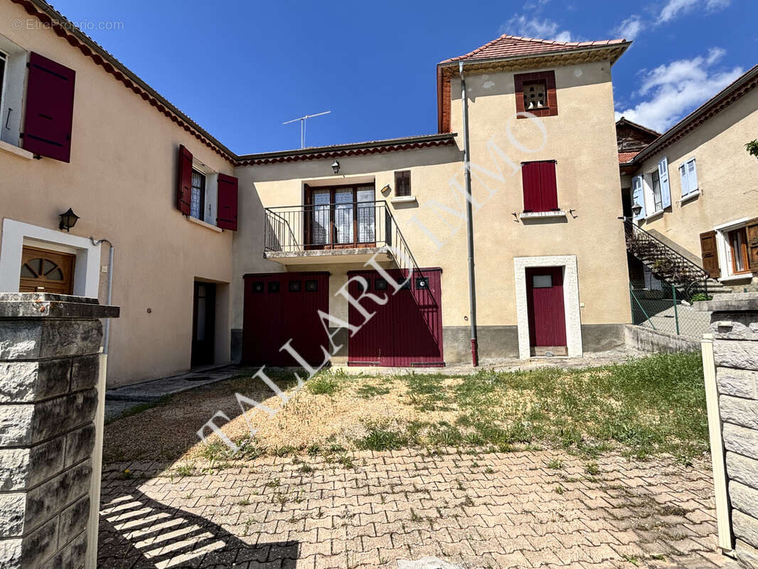 Maison à TURRIERS