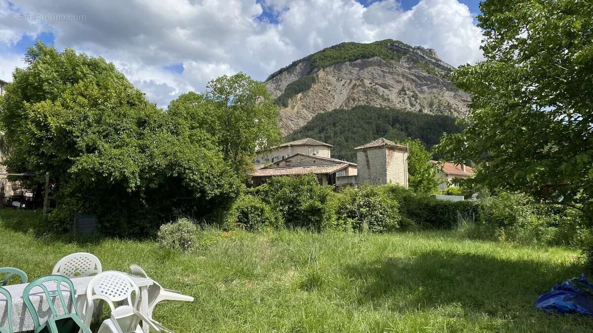 Maison à LUC-EN-DIOIS