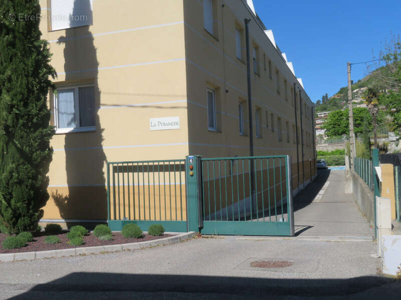 Dpt alpes de haute provence (04), à vendre digne les bains, appartement 68 m2 dans residence de luxe - photo 4