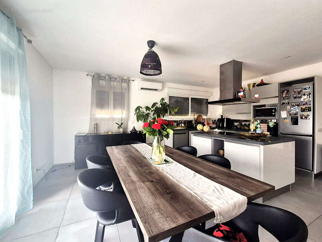 Garéoult Maison 6 pièces170 m² avec garage et piscine à deux pas du village - photo 8