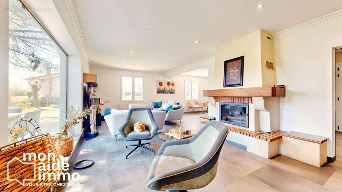 Maison à SAINT-QUENTIN-DE-BARON