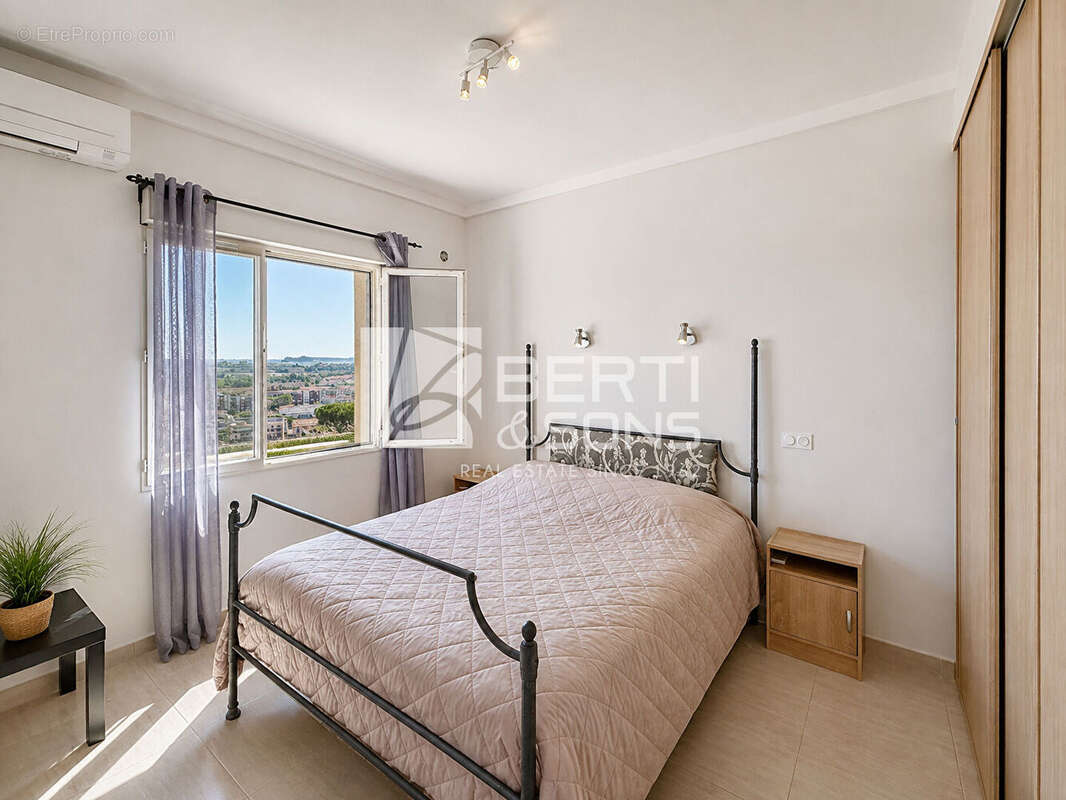 Exclusivite mandelieu appartement 3p 65m2 et 61m2 de terrasse vue mer - piscine - photo 8