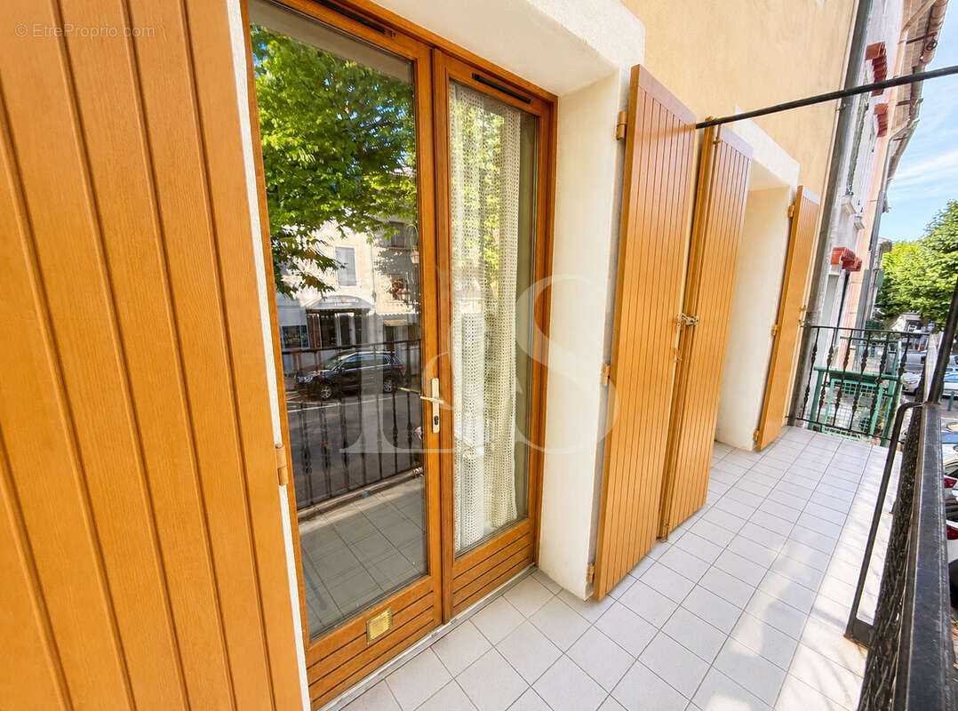 Appartement à MALAUCENE