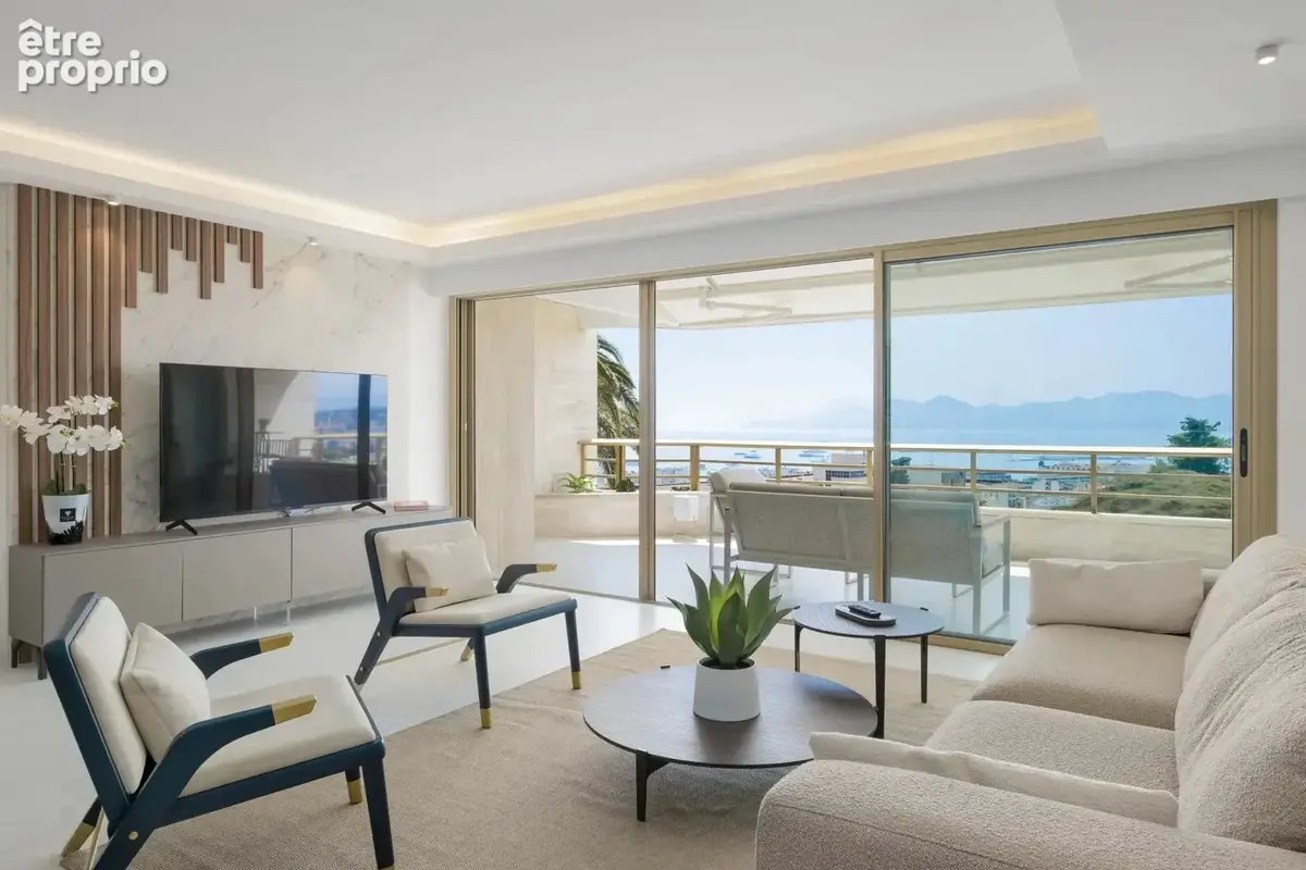 Cannes La Californie Vue Mer Superbe 4 pièces de 92 m² - photo 2