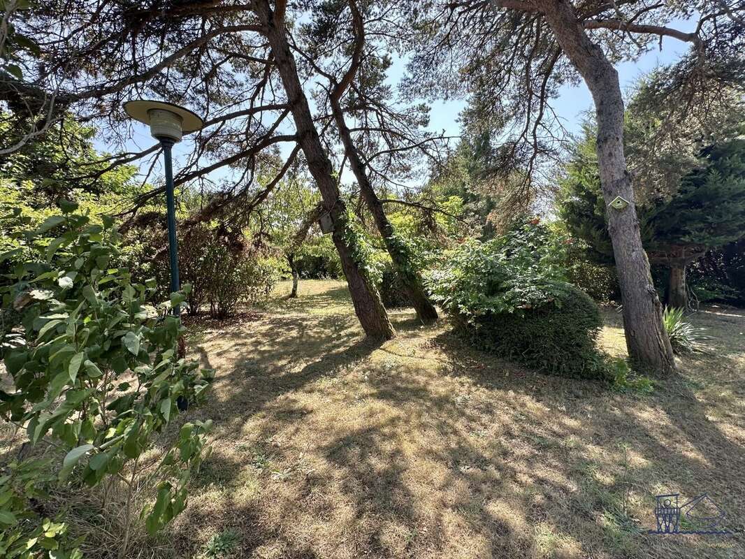 Maison 101 m² à Boutenac-Touvent  - photo 8