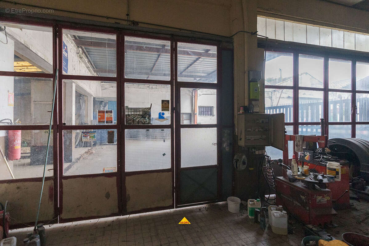 Commerce à CARCASSONNE