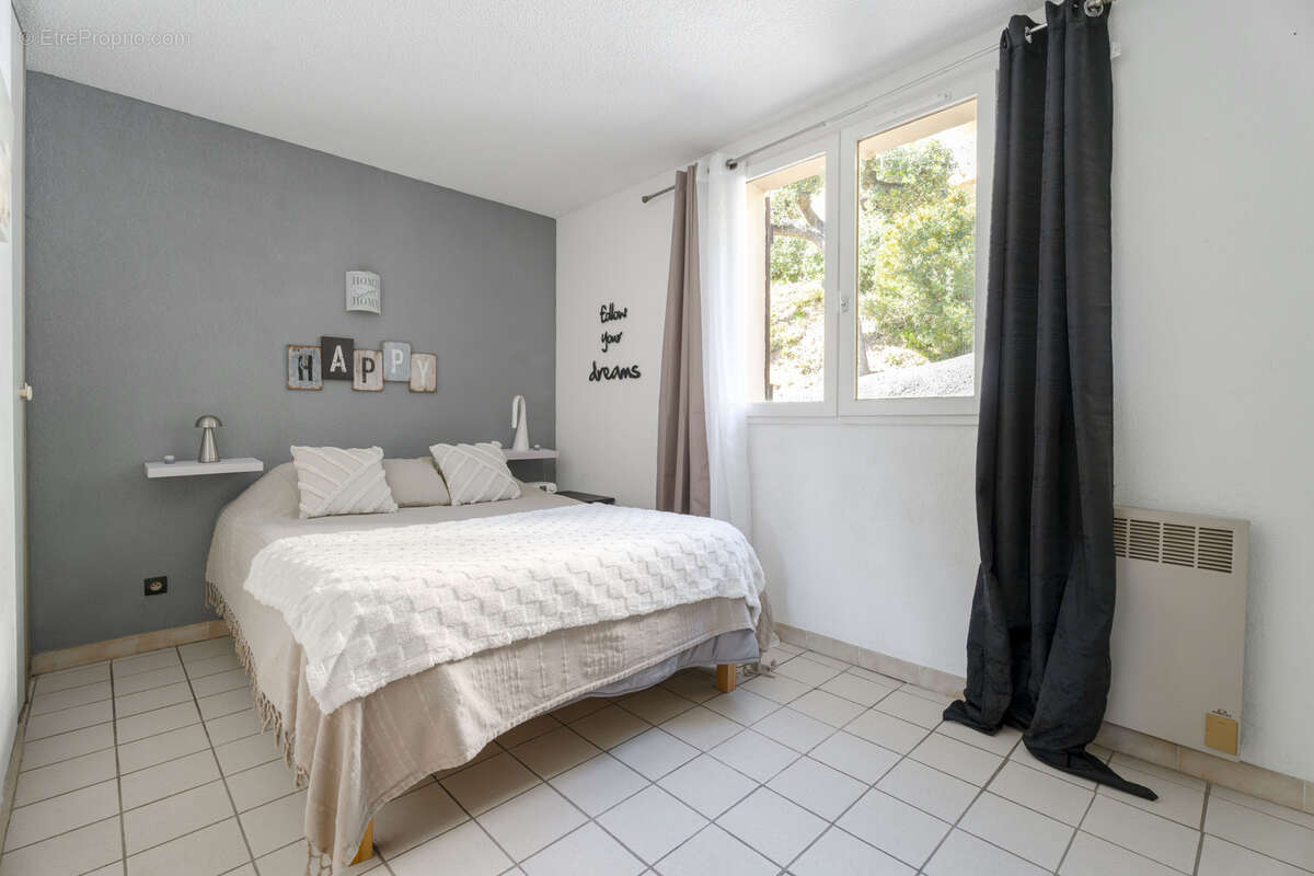 Appartement à CARQUEIRANNE