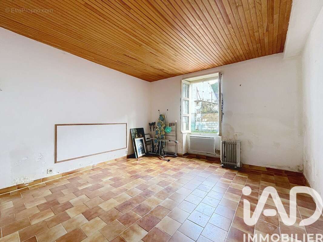 Maison 156 m² à Mailly-La-Ville  - photo 8