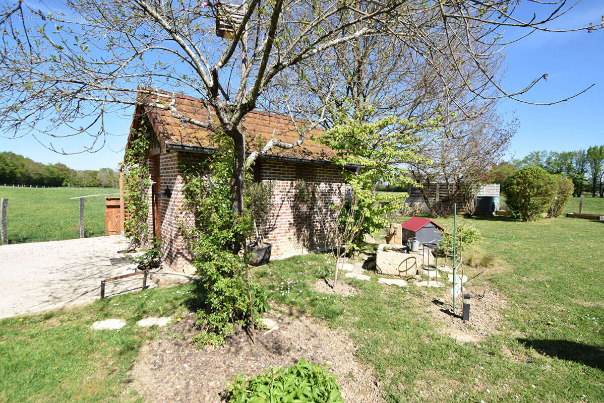 Maison à SAILLENARD
