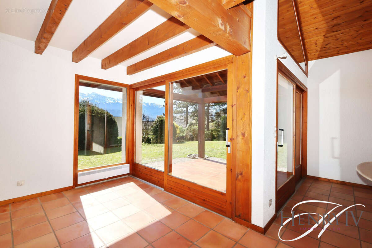 Maison à SAINT-ISMIER