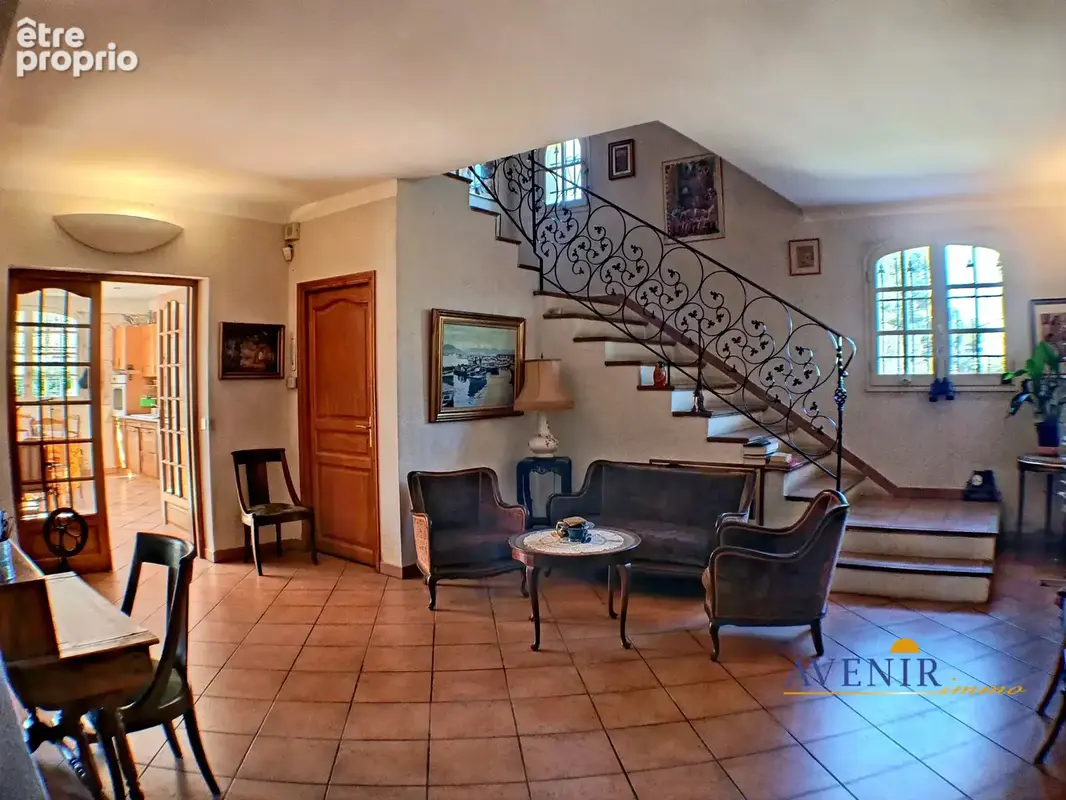 Maison 6 pièces 288 m² à vendre à Allauch (13190) - photo 6