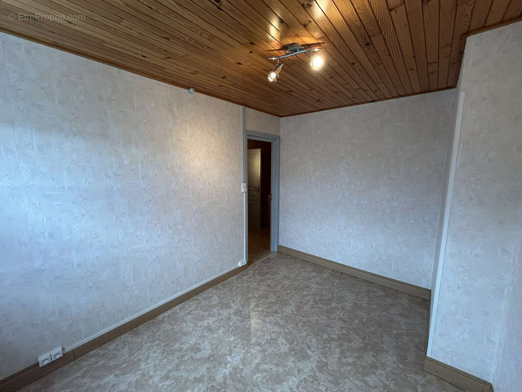 Maison à SAINT-AMAND-LES-EAUX