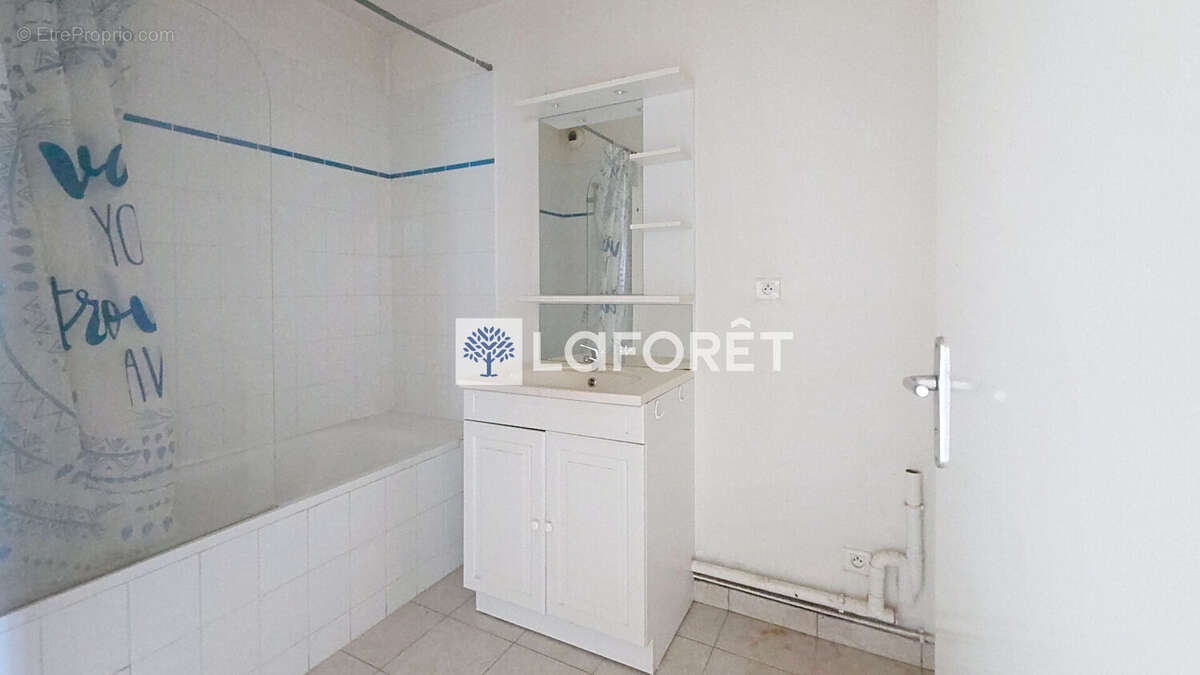 SAINT-QUENTIN T2 proche centre-ville 43 m² - photo 4