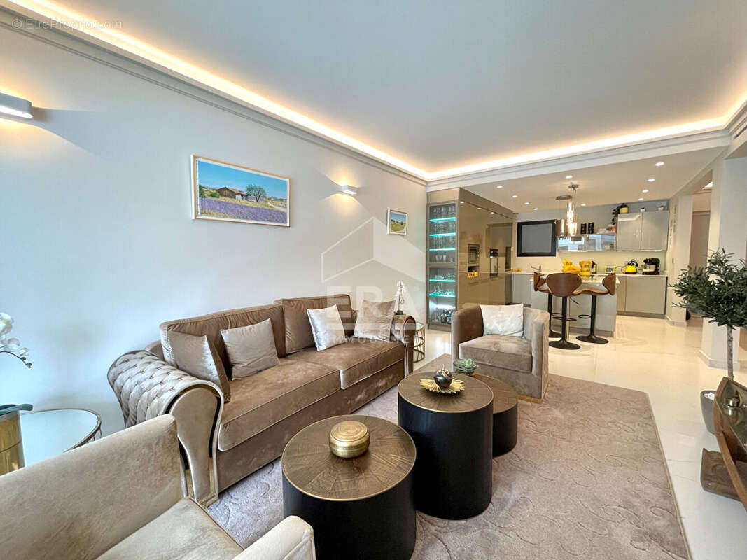 Appartement à LE CANNET