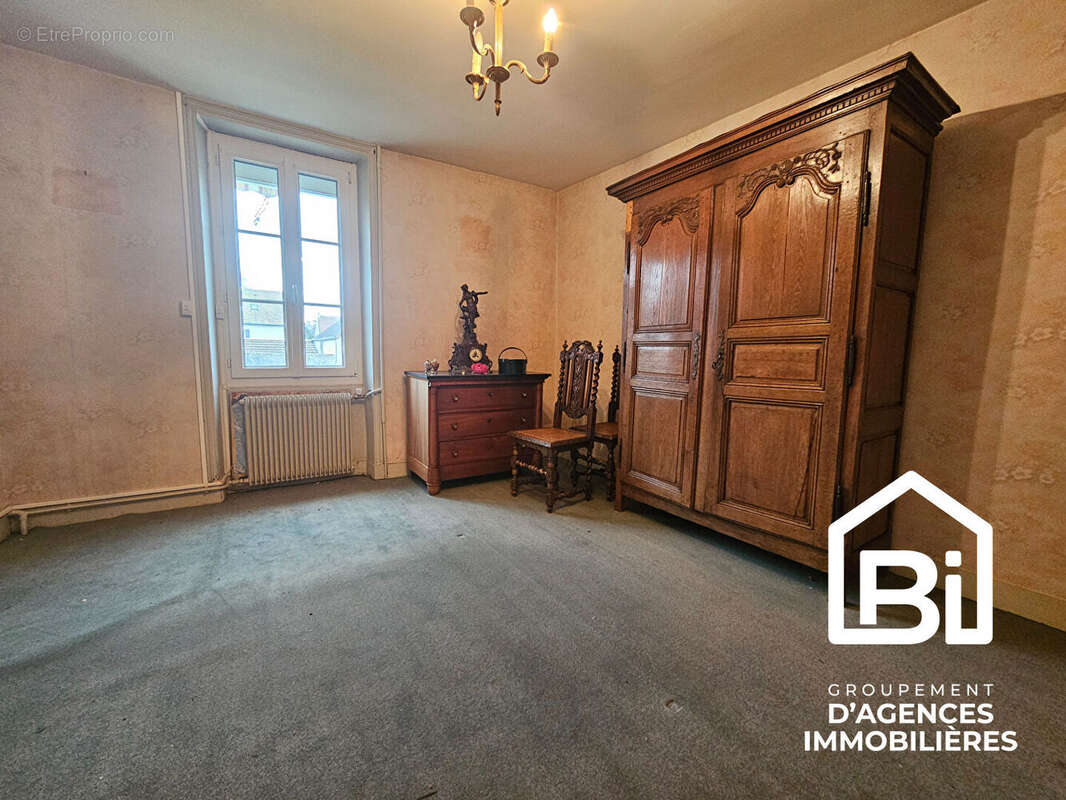 Maison à COLLEVILLE-MONTGOMERY