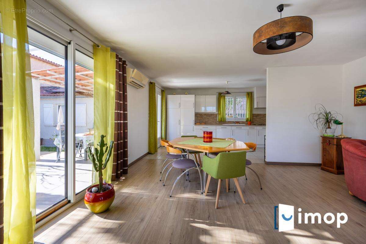 Maison à SIX-FOURS-LES-PLAGES