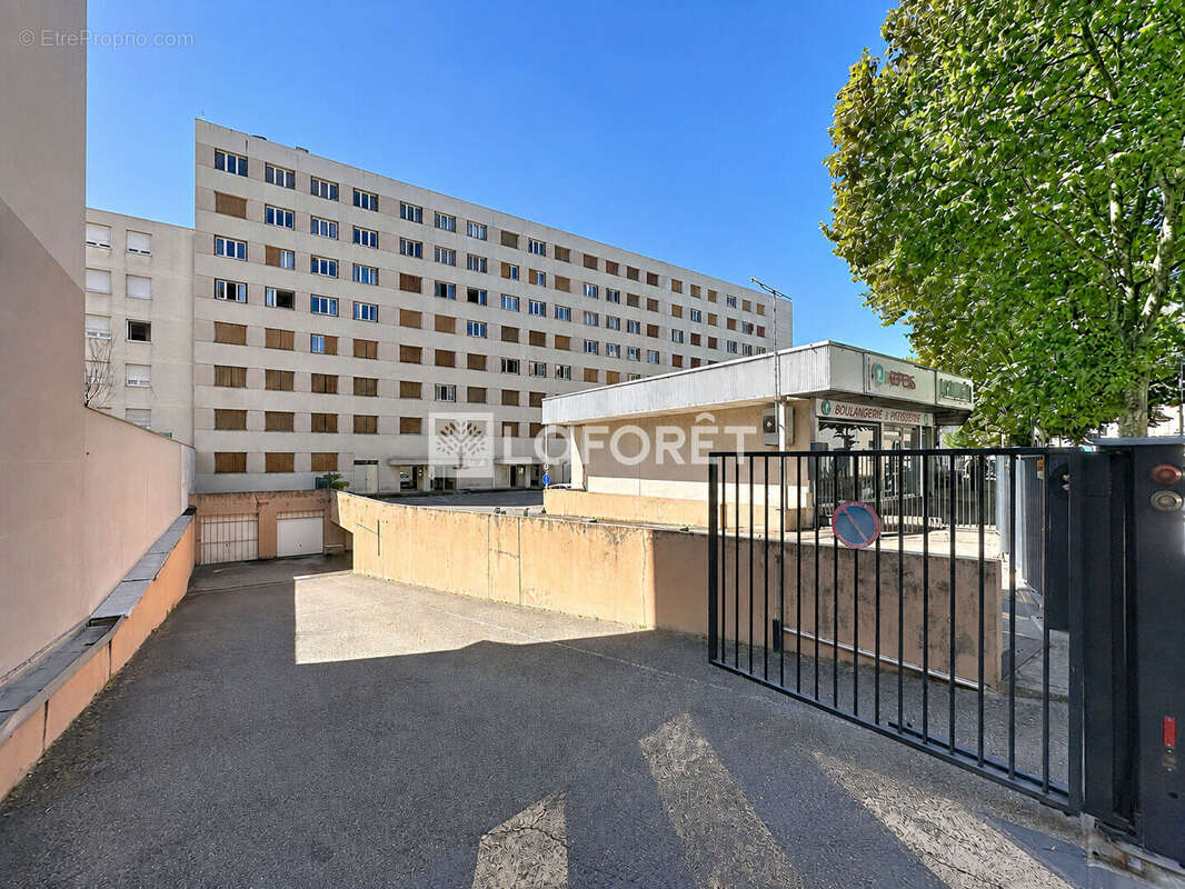 T2 BIS  Villeurbanne 59 m² au pied du T6 ROGER PLANCHON - photo 10