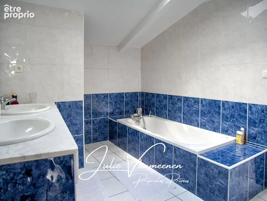Maison Roquettes 7 pièce(s) 185.06 m2 - photo 16