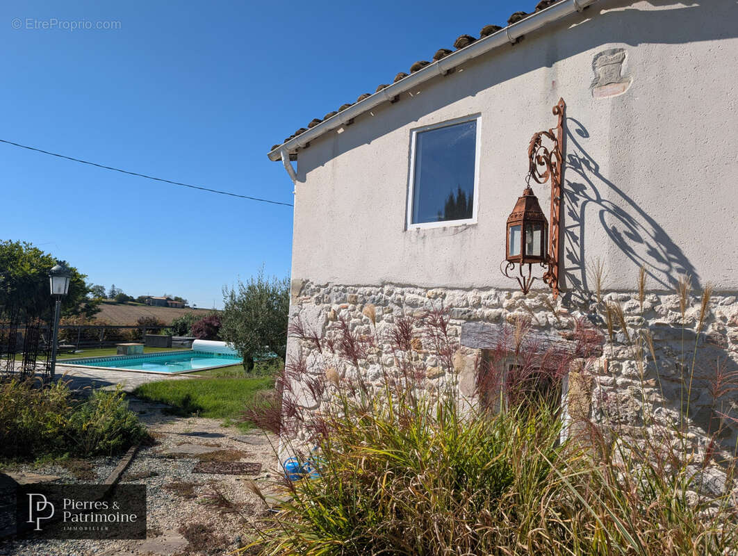 Maison à MAUVEZIN-SUR-GUPIE