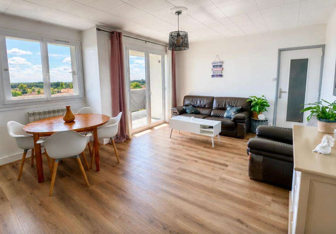 Appartement à SAINT-MEDARD-EN-JALLES