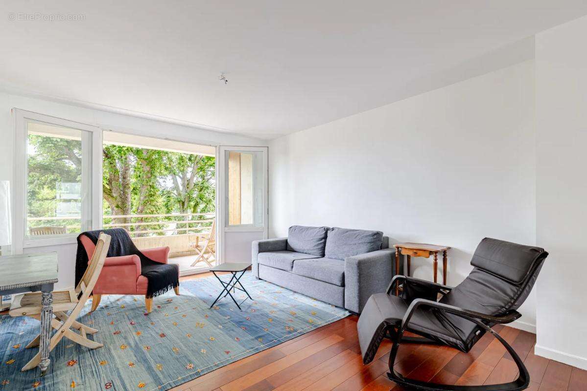 Appartement à LE RAINCY