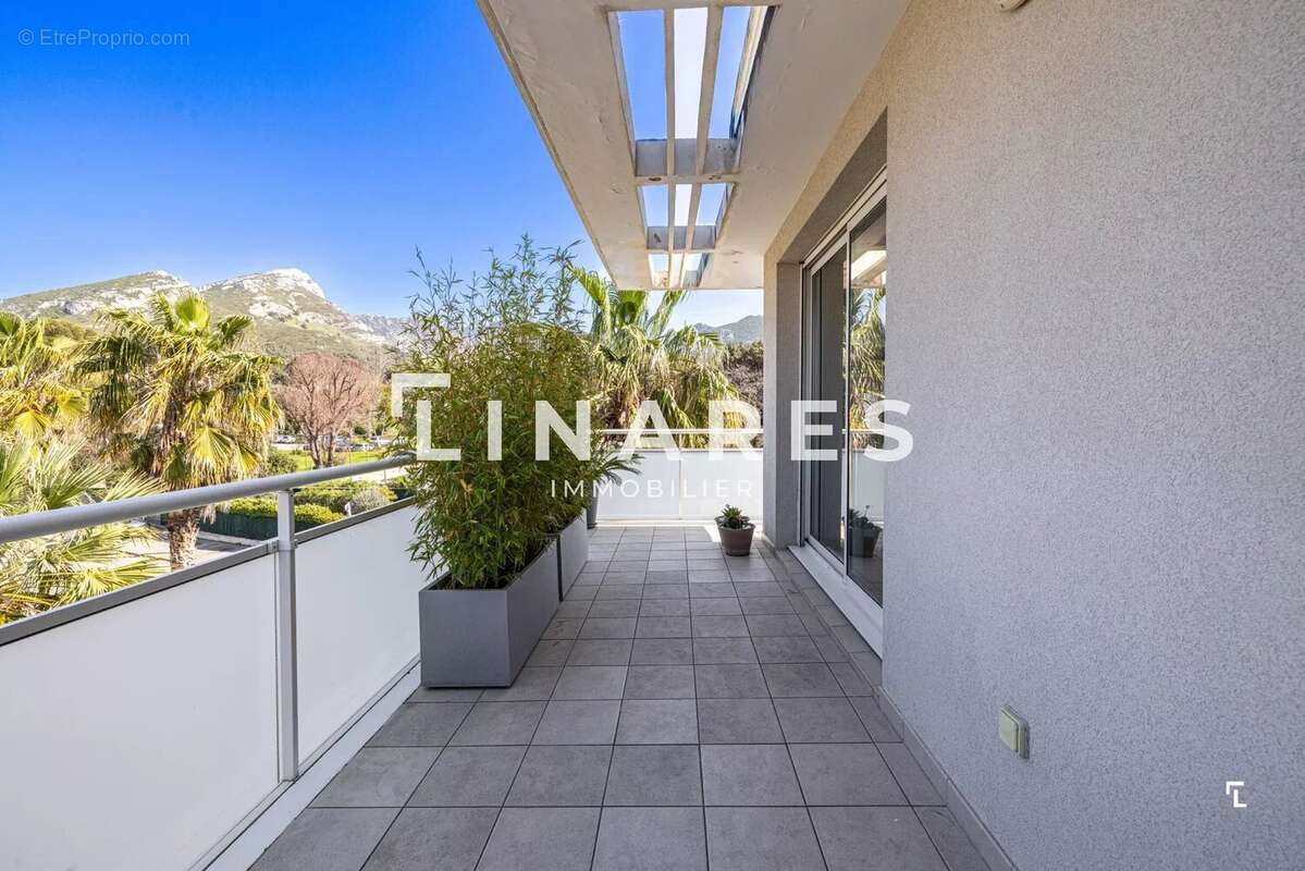 Appartement à MARSEILLE-9E