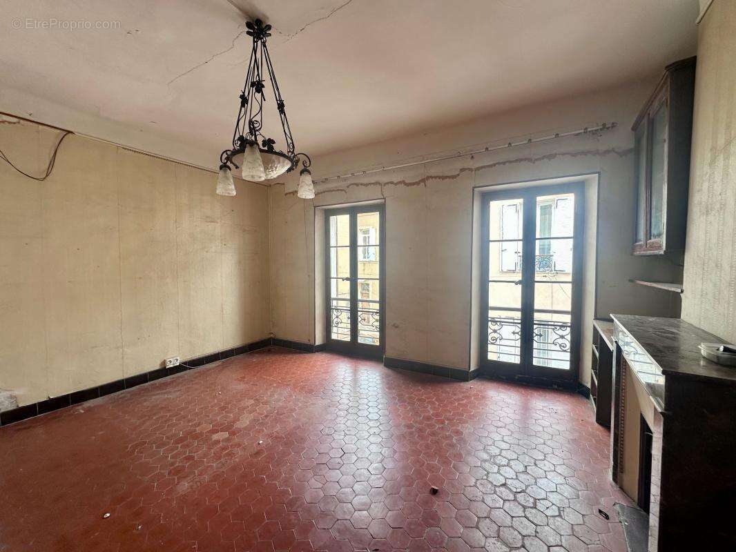 Appartement à MARSEILLE-11E