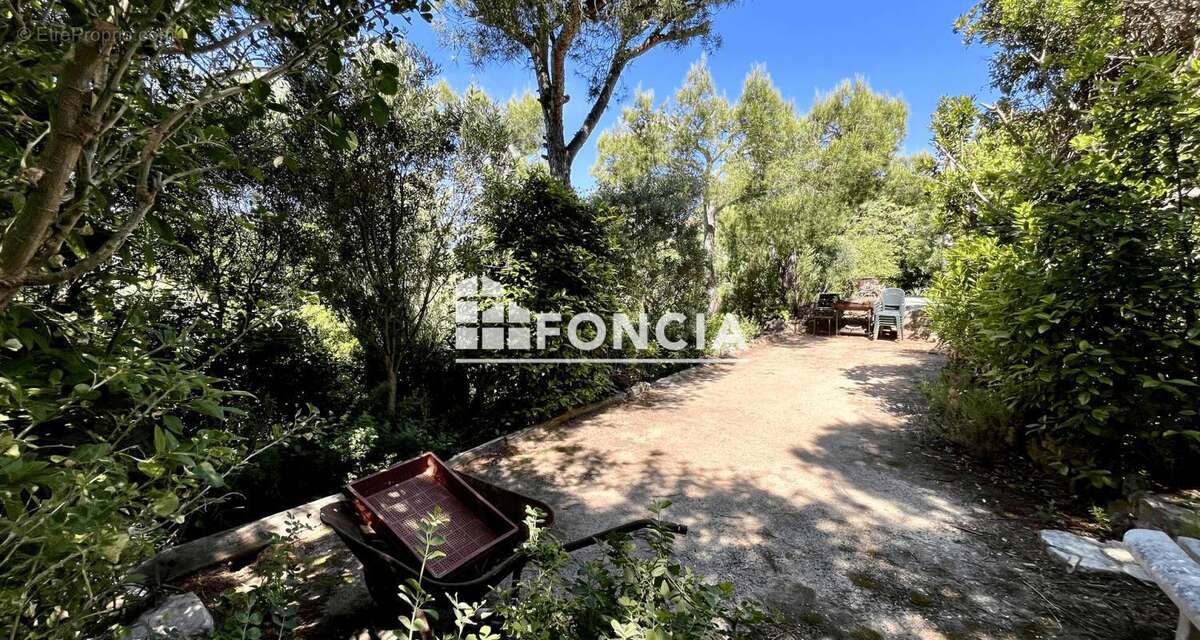 Maison à SAINT-MANDRIER-SUR-MER