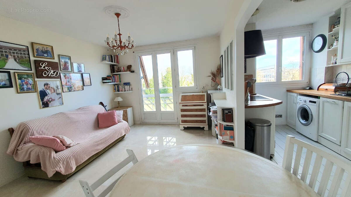 Appartement - Le Maroc - 3 Pièces - photo 3